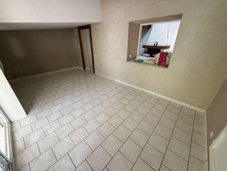 Maison T5 avec jardin - SMARVES 